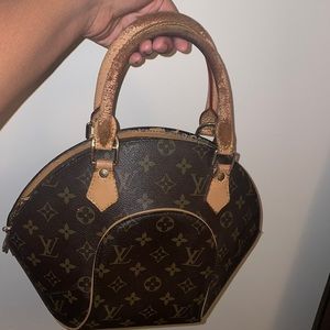 Lv handbag